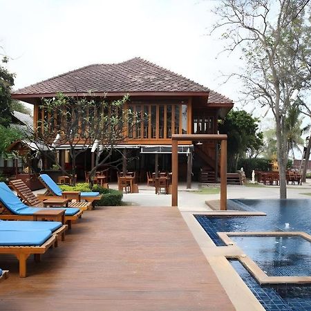Baan Talay Dao Resort HHQ Buitenkant foto