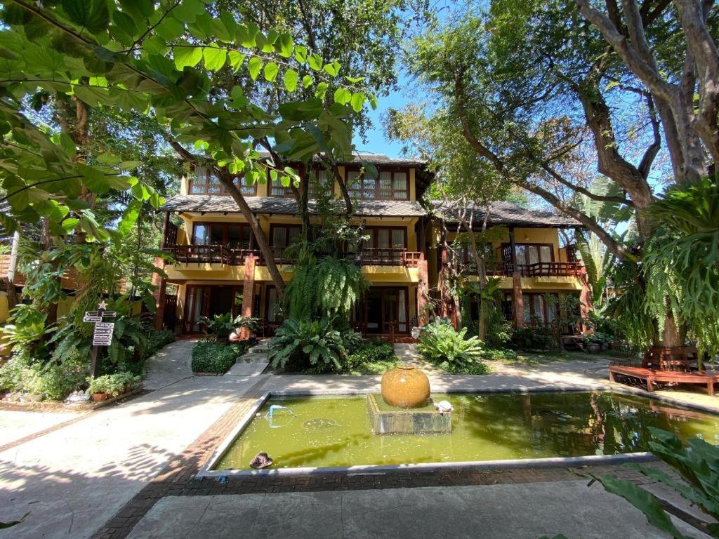 Baan Talay Dao Resort HHQ Buitenkant foto