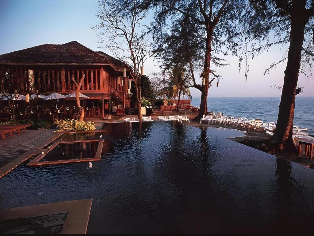 Baan Talay Dao Resort HHQ Buitenkant foto