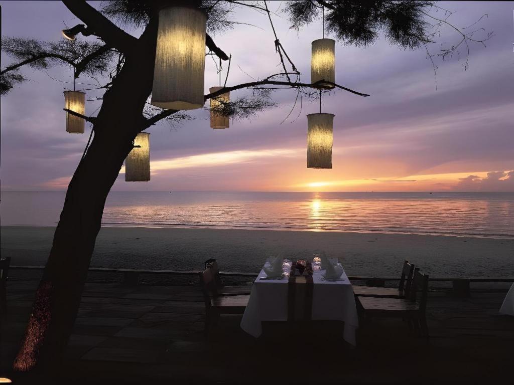 Baan Talay Dao Resort HHQ Buitenkant foto