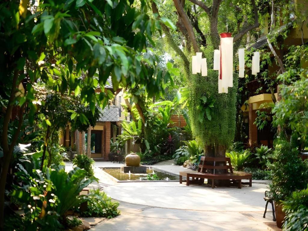 Baan Talay Dao Resort HHQ Buitenkant foto