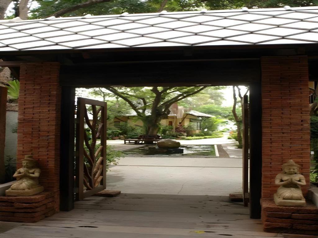 Baan Talay Dao Resort HHQ Buitenkant foto